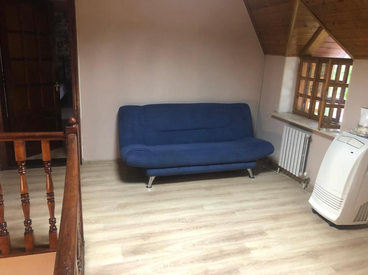 Friends Hostel Chişinău Esterno foto