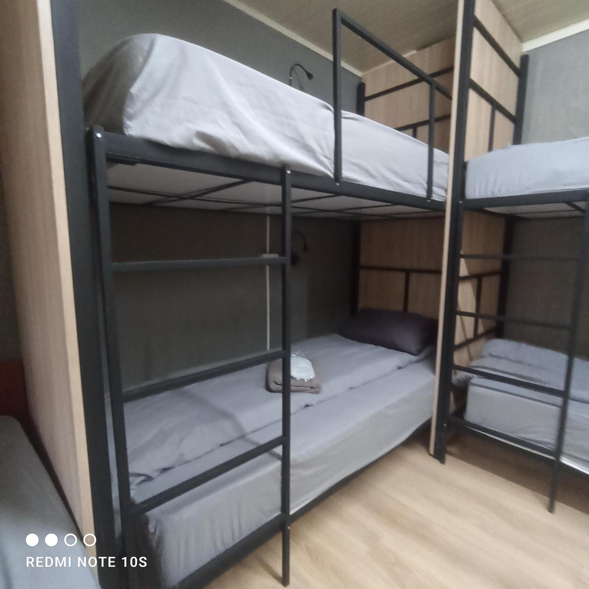 Friends Hostel Chişinău Esterno foto