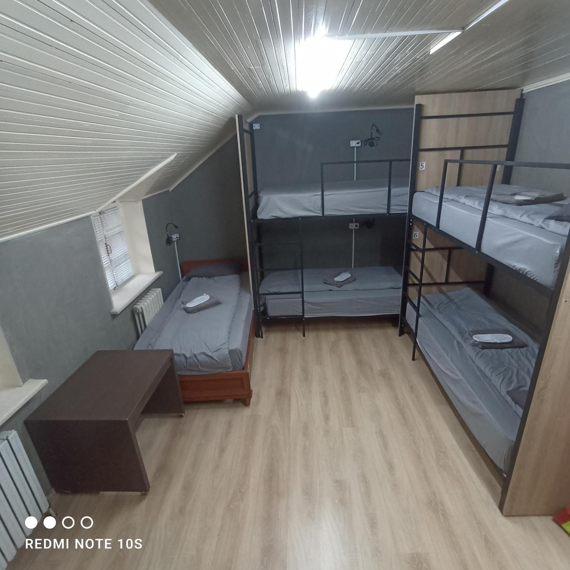 Friends Hostel Chişinău Esterno foto