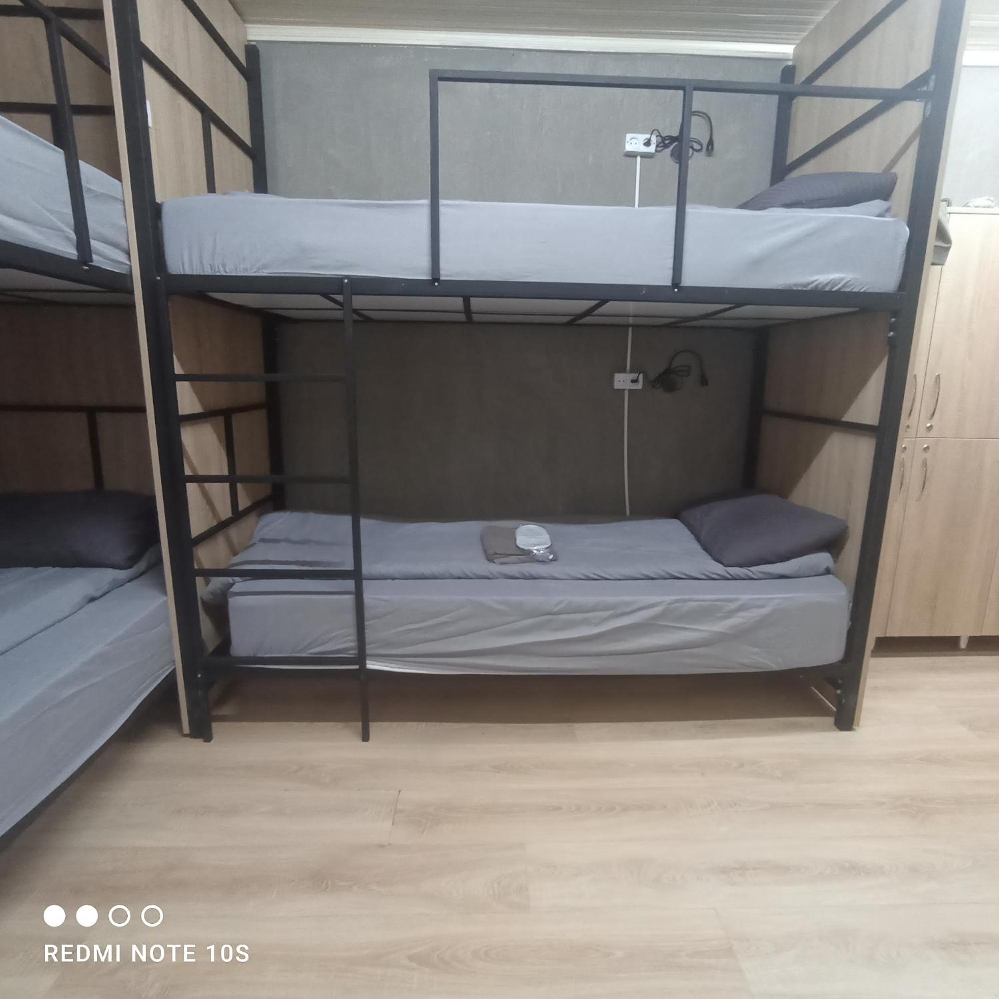 Friends Hostel Chişinău Esterno foto